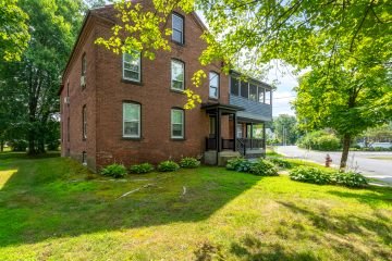 11 Stone Path Lane, Easthampton